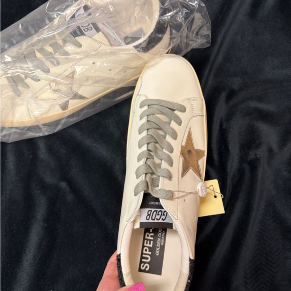 Golden Goose White and Black Star Sneakers - Picture 3 of 4